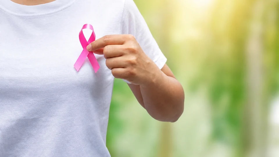 Laço rosa, símbolo da prevenção ao câncer de mama